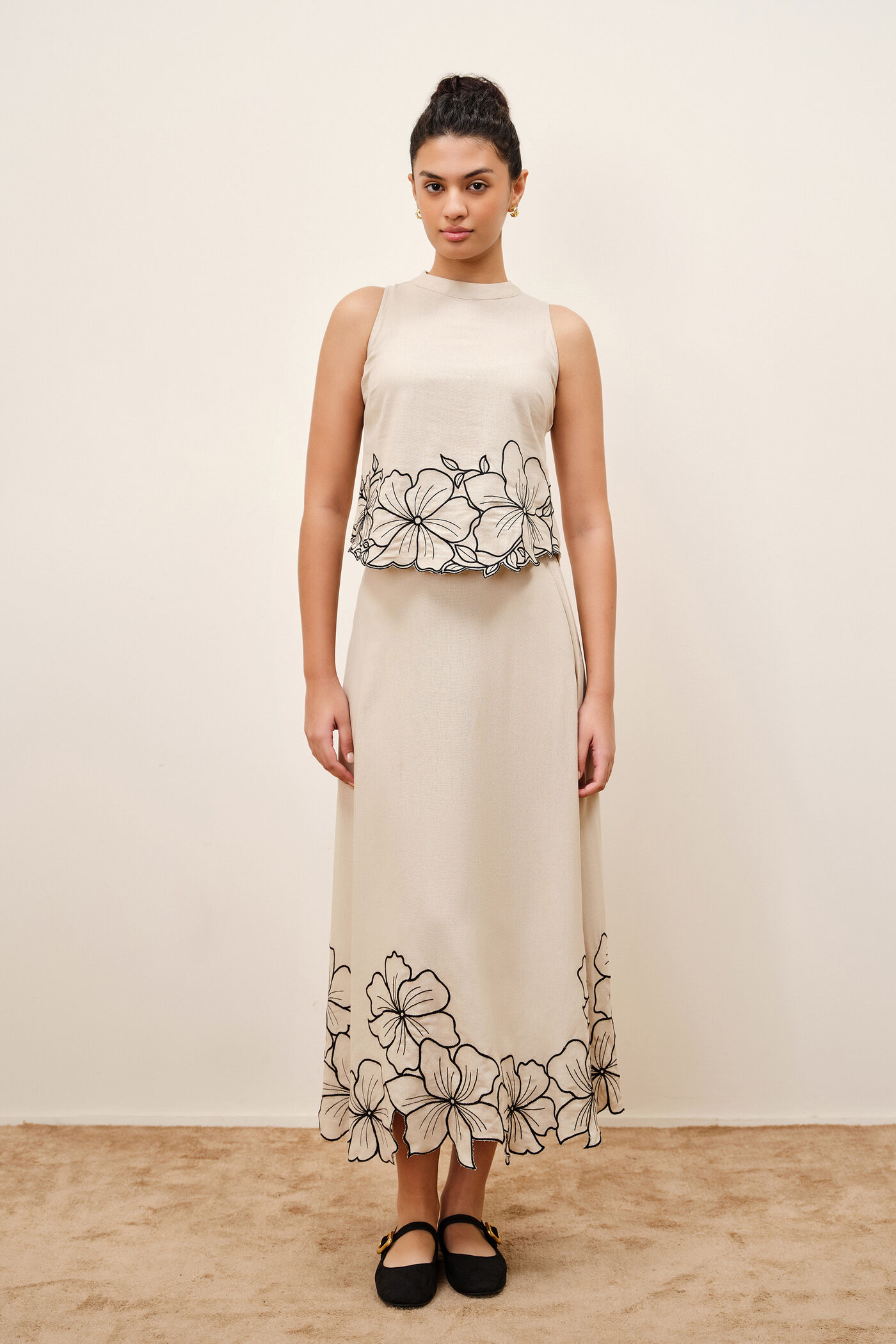 natural-flora-embroidered-skirt-set